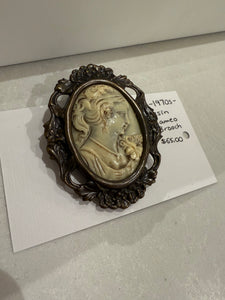 1970s Gothic Resin Cameo Brooch