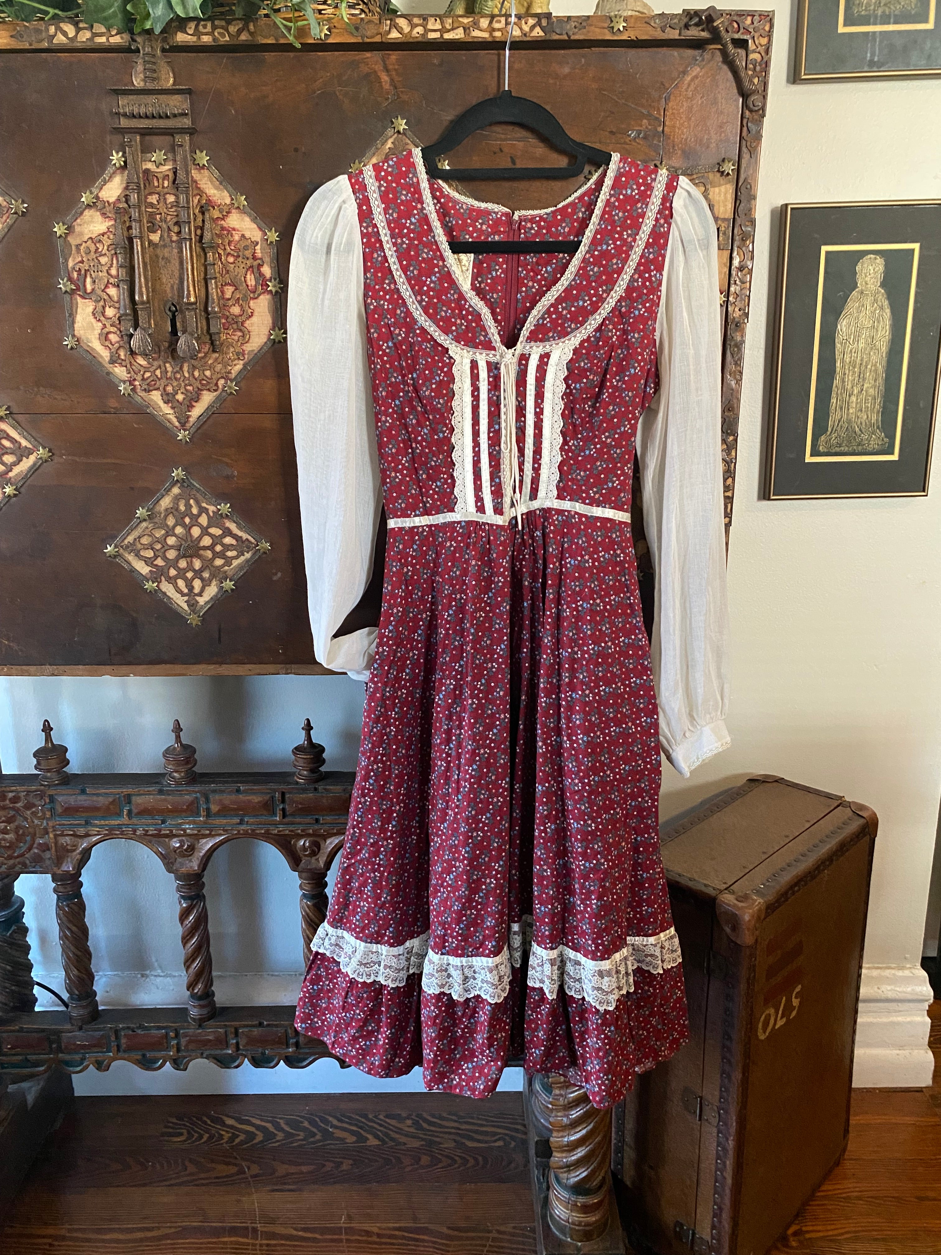 1970s Gunne Sax Cranberry Red Calico Midi Dress